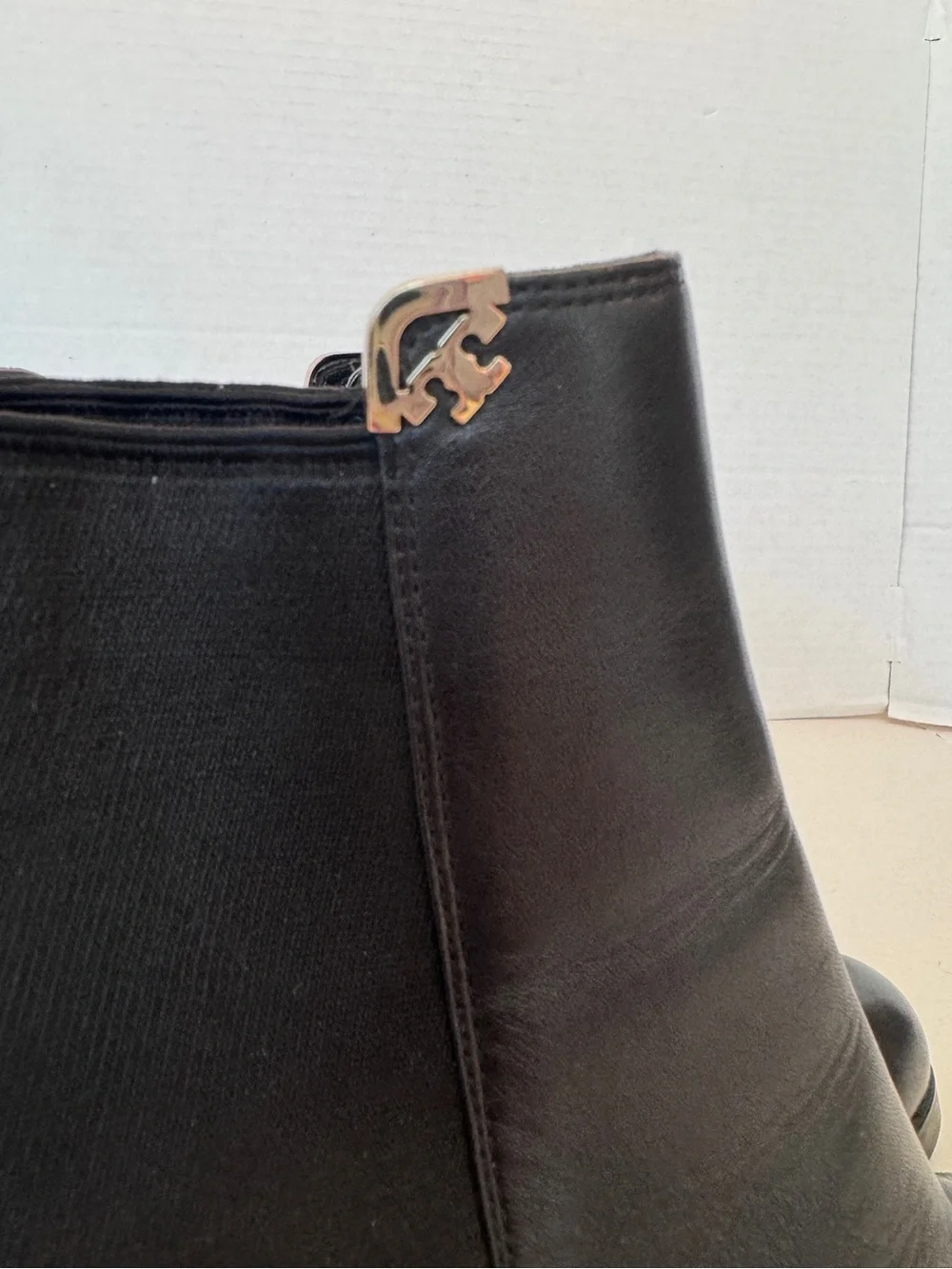 Tory Burch Nicola Boots Womens 8M Black Leather Chelsea Block Heel Elegant Edgy